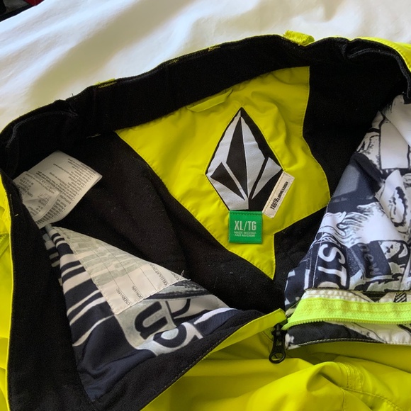 Volcom Children’s Winter Snow Pants (XL) - Picture 7 of 16